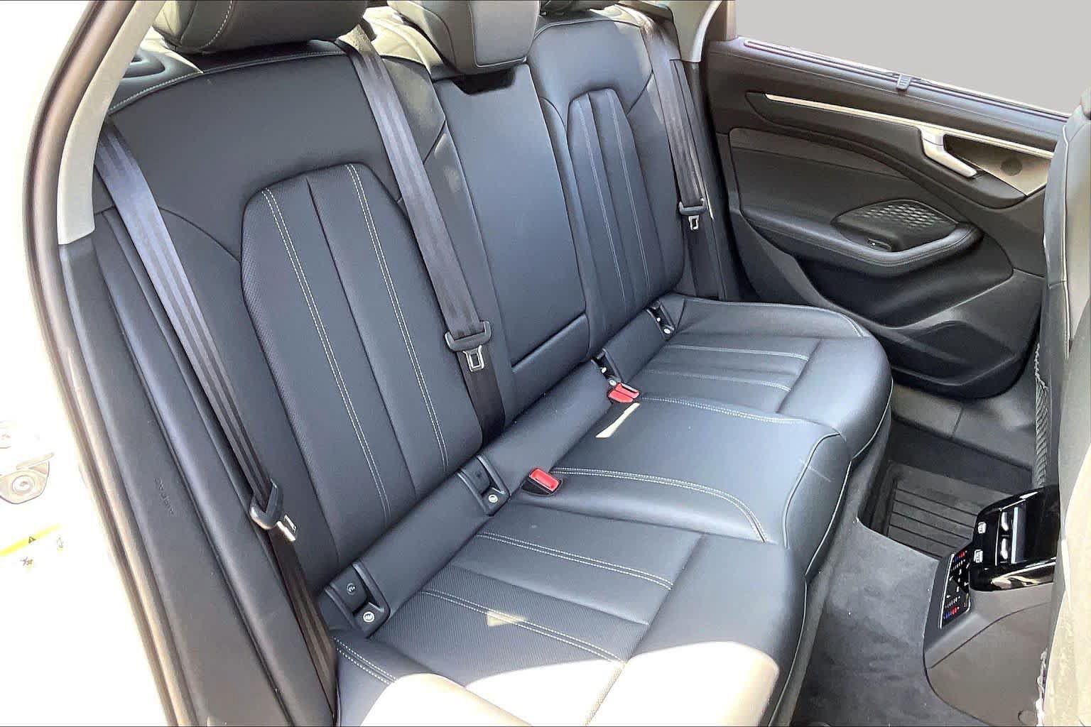 Used 2026 Audi A6 Premium Plus AWD/4WD image 19