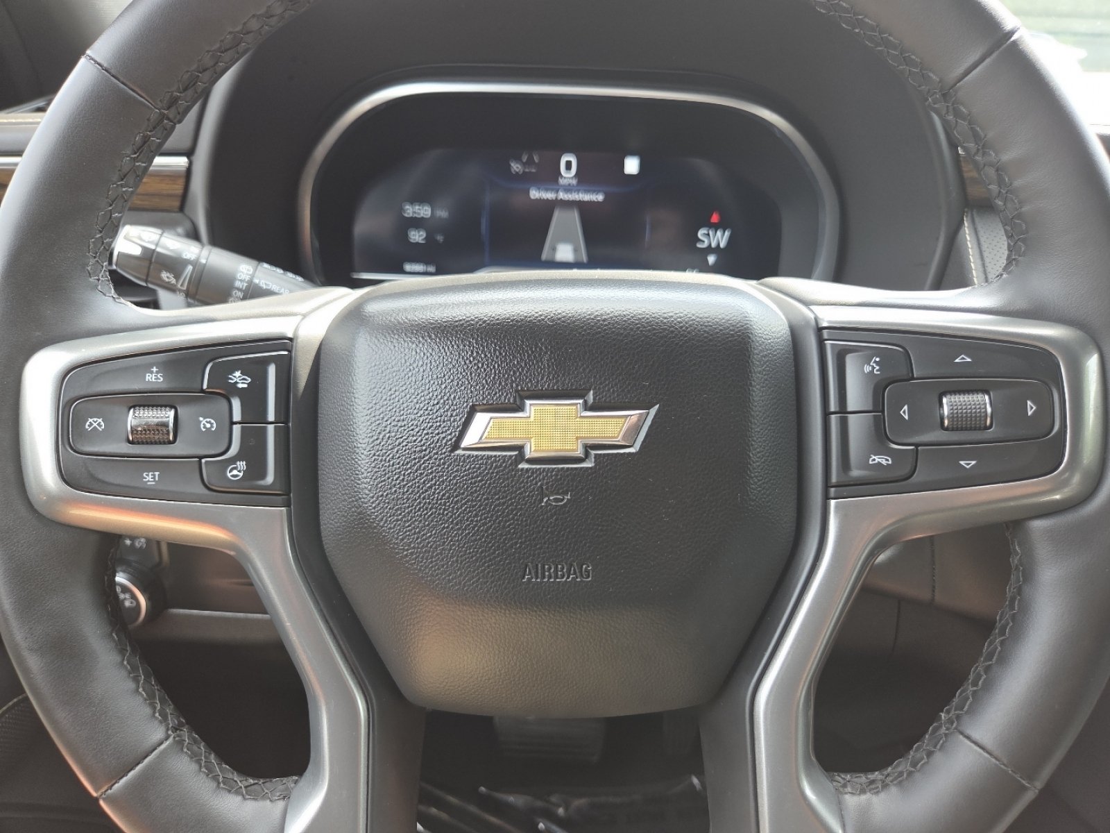 Used 2023 Chevrolet Suburban Premier AWD/4WD image 32
