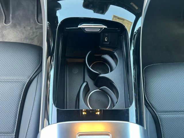 Used 2025 Mercedes-Benz GLC 300 image 25