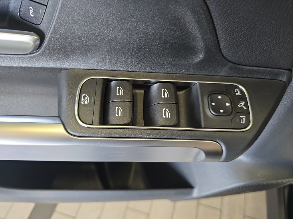 New 2026 Mercedes-Benz GLB 250 image 29