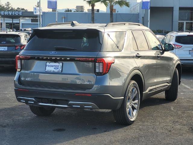 New 2026 Ford Explorer Active w/ Active Comfort Package image 4