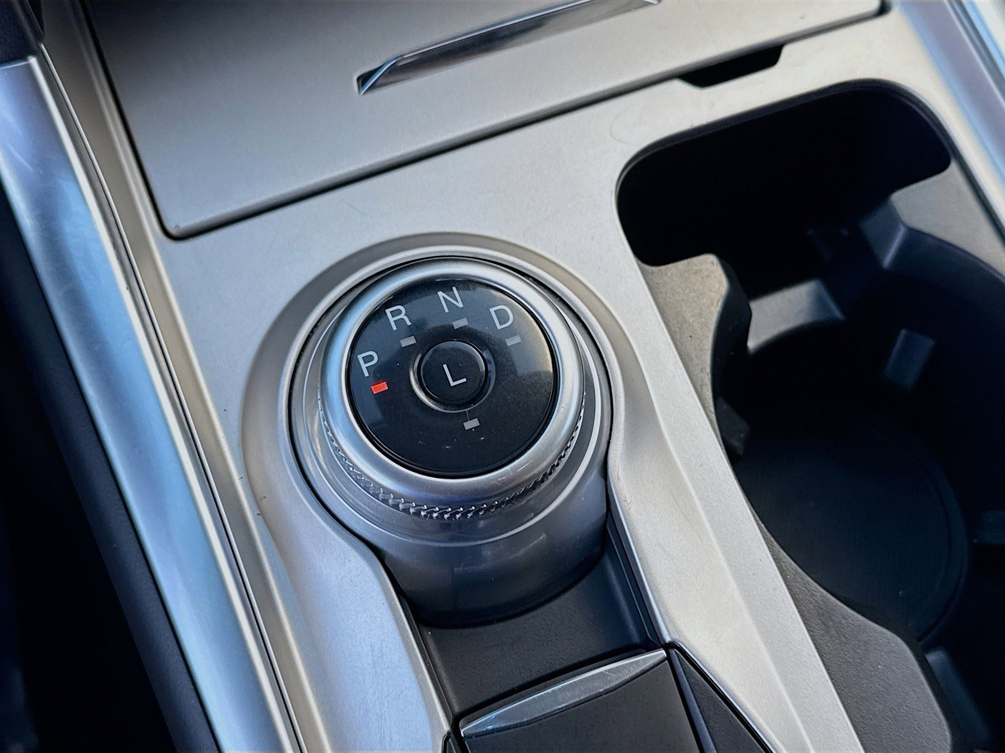 Used 2024 Ford Explorer Limited image 13