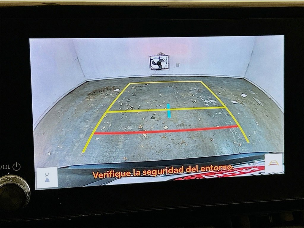 Used 2023 Toyota RAV4 XLE Premium image 11