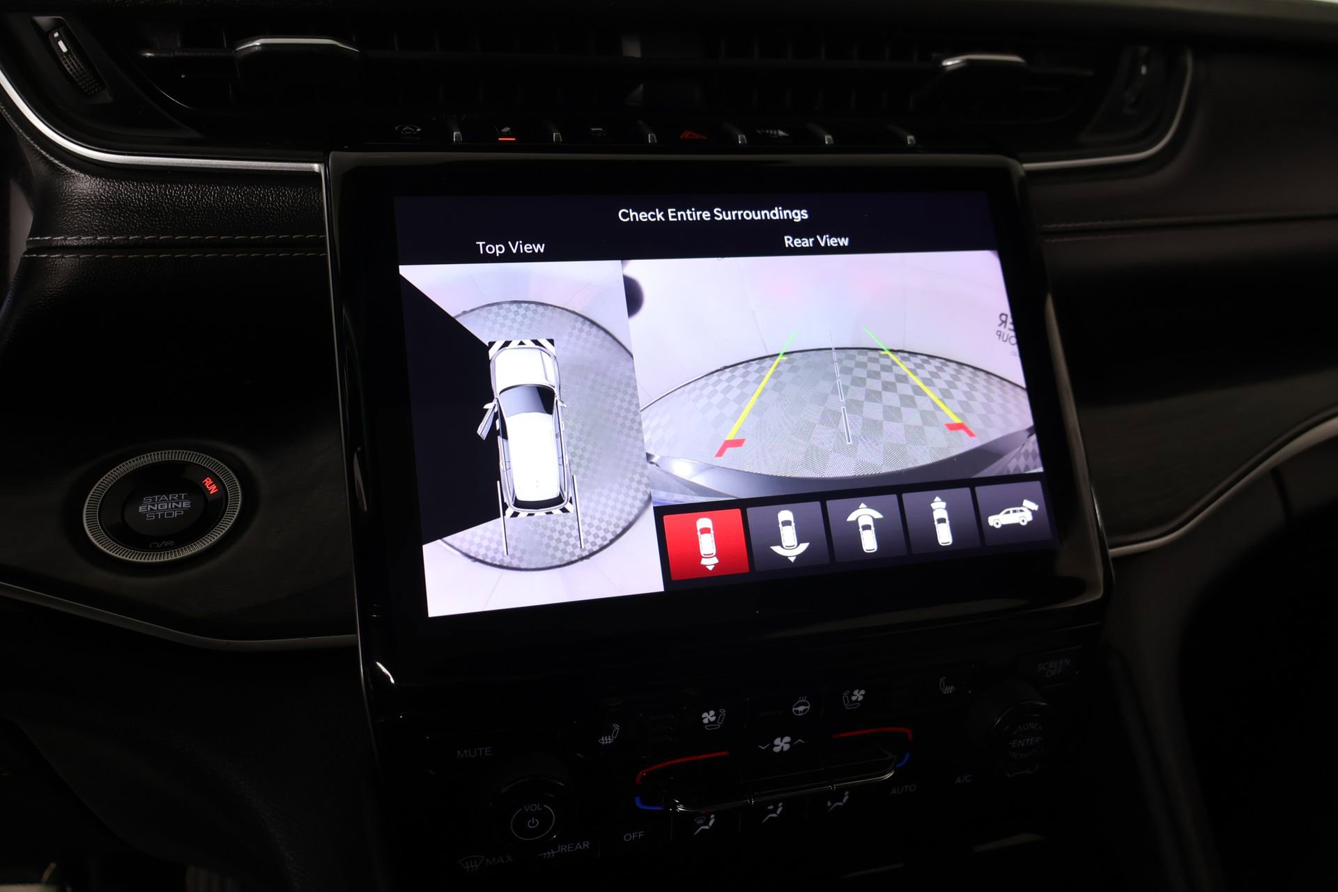 Used 2024 Jeep Grand Cherokee L Limited w/ Luxury Tech Group II AWD/4WD image 6