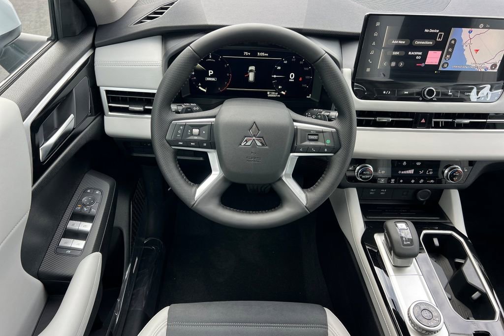 New 2026 Mitsubishi Outlander SE image 15