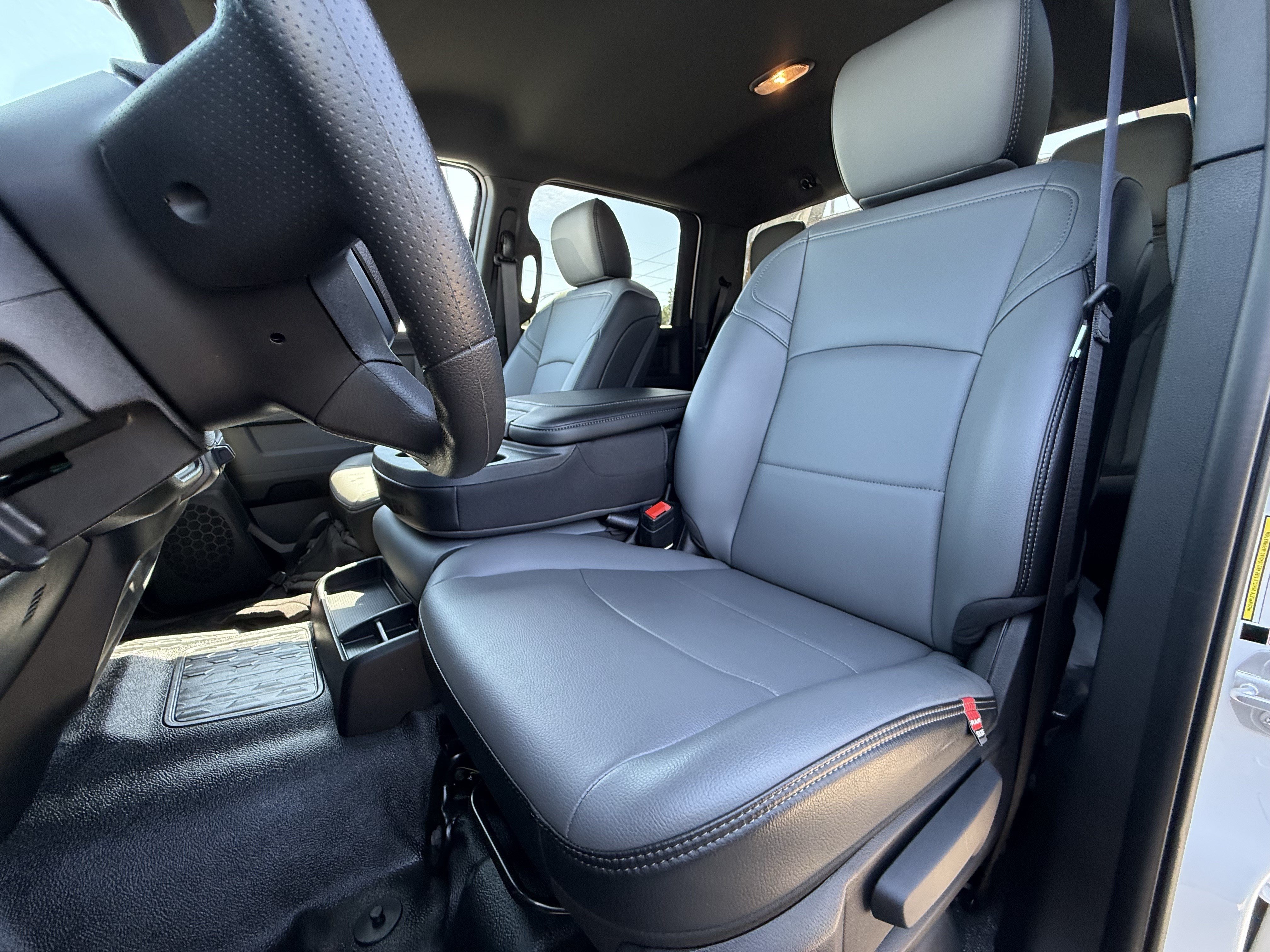New 2026 RAM 3500 Tradesman AWD/4WD image 16