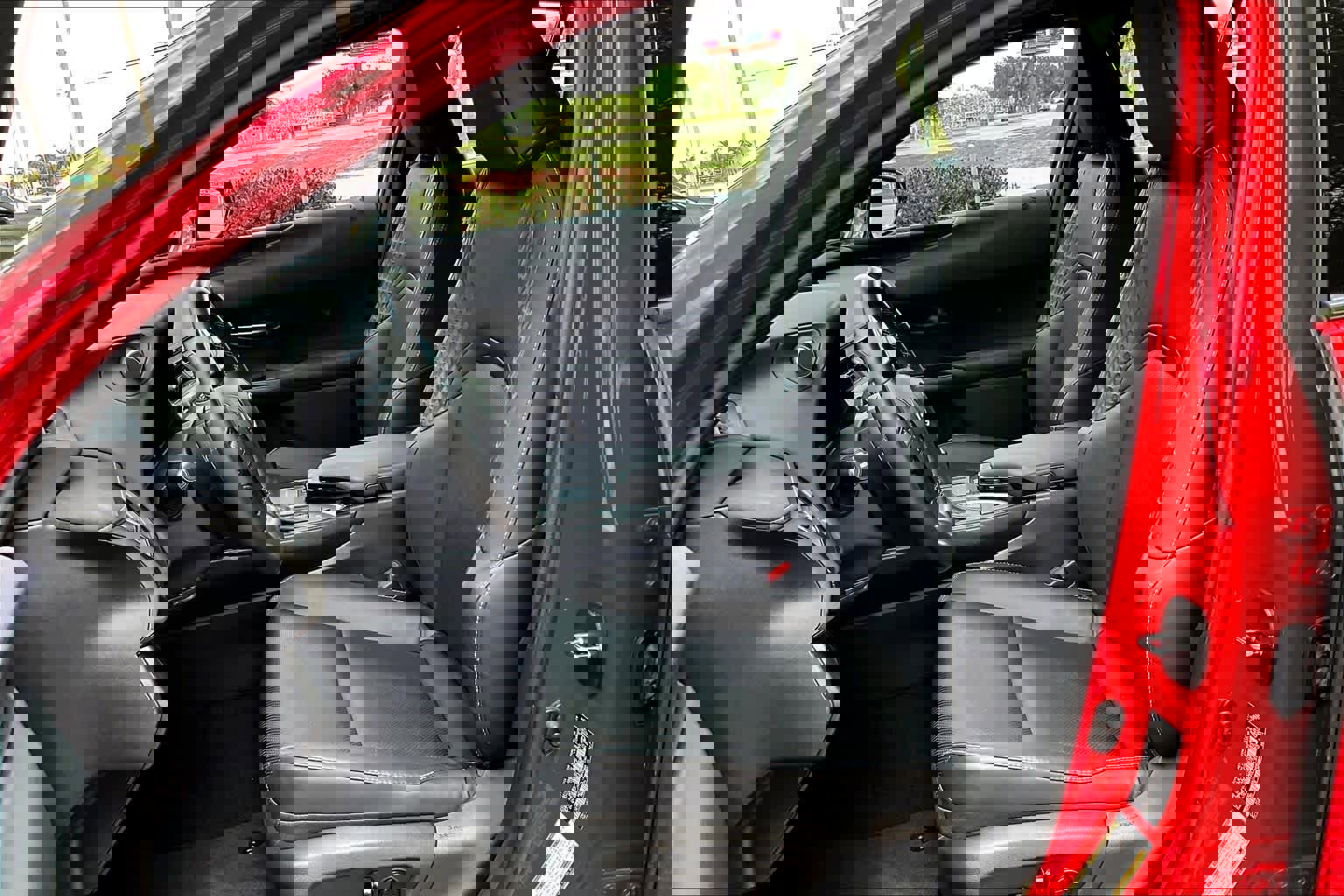 Used 2020 Lexus UX 200 w/ Premium Package image 8