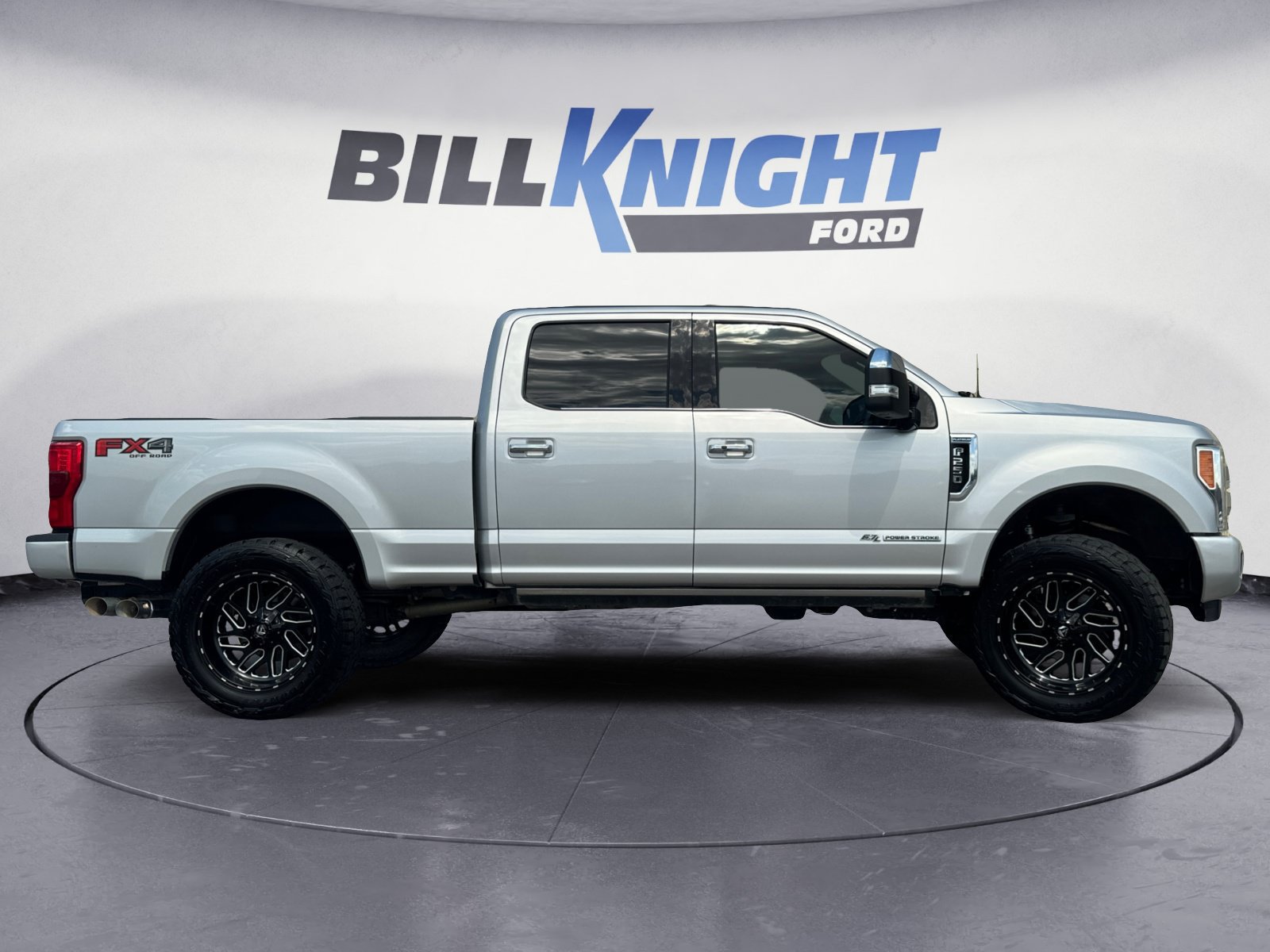 Certified 2018 Ford F250 Platinum w/ Platinum Ultimate Package AWD/4WD image 6