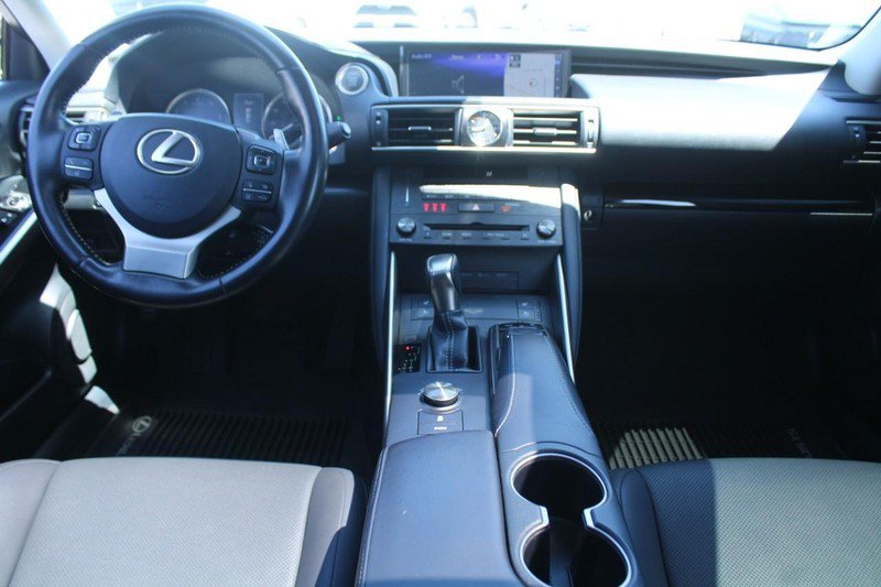 Used 2020 Lexus IS 300 w/ Navigation Package RWD image 11