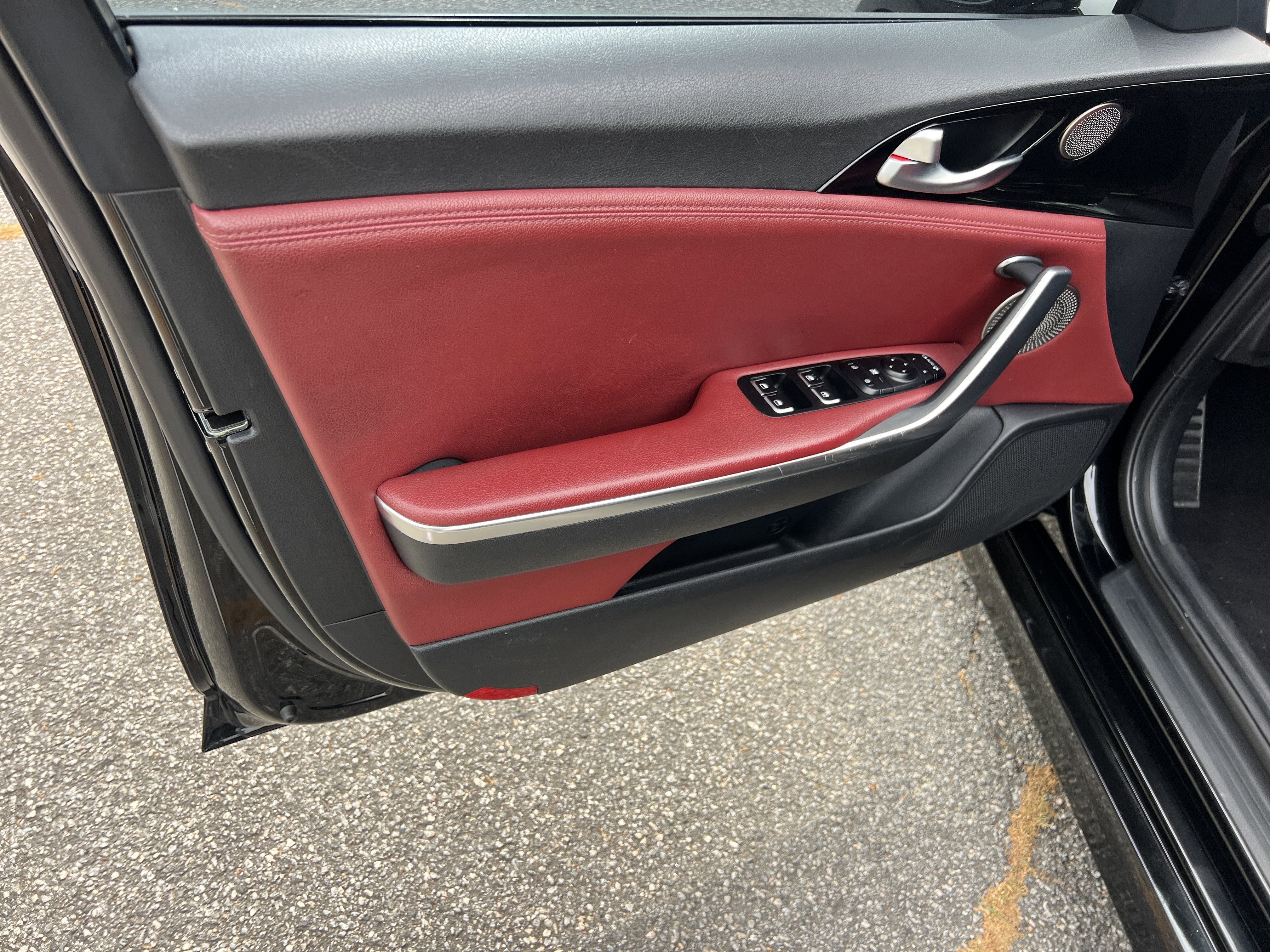 Used 2022 Kia Stinger GT-Line w/ Sun & Sound Package RWD image 10