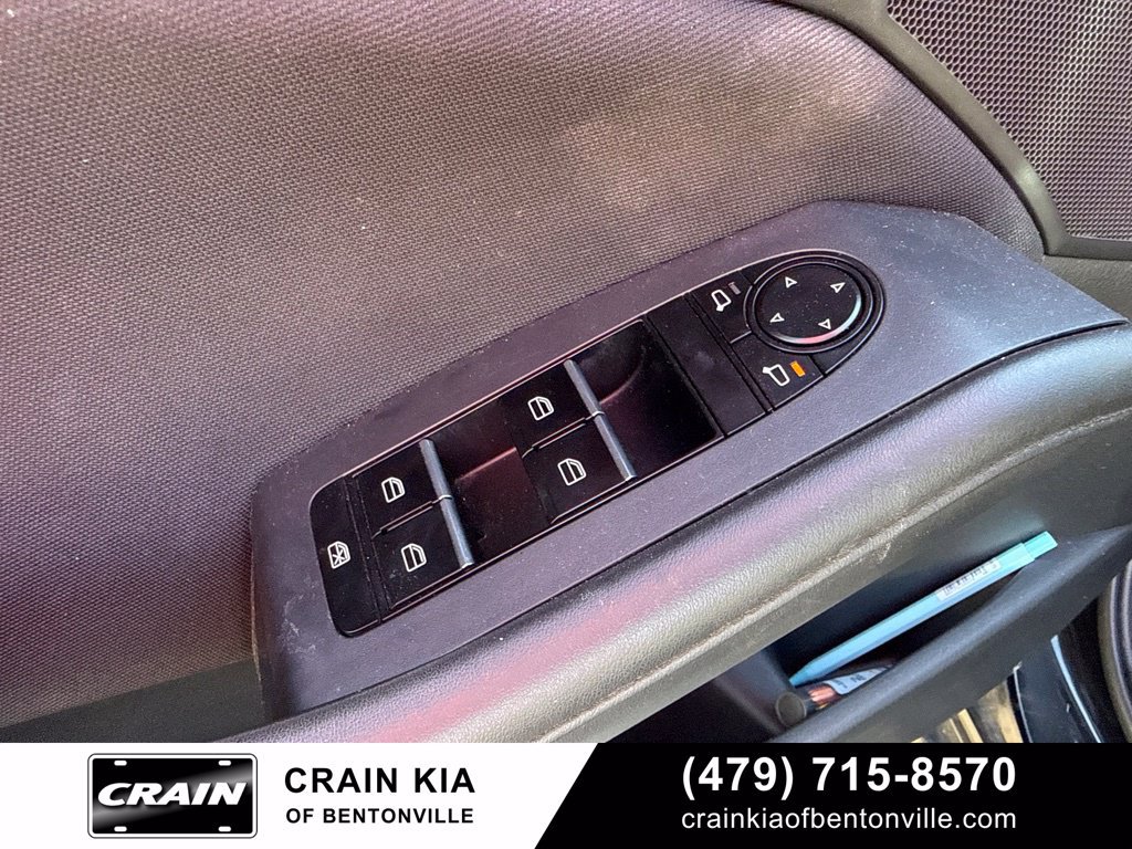 Used 2021 MAZDA MAZDA3 s FWD image 10
