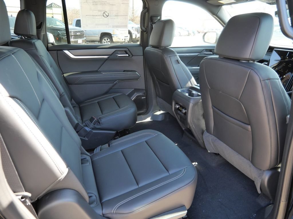 New 2026 GMC Acadia Elevation w/ Elevation Premium Package AWD/4WD image 31