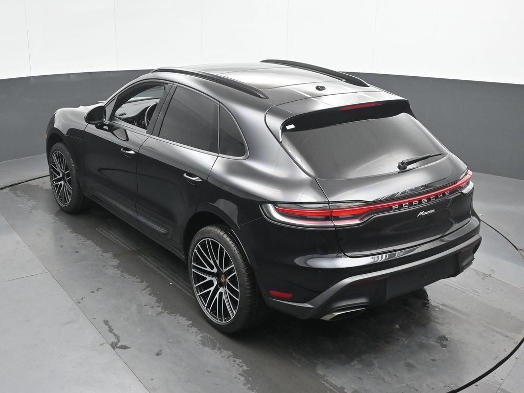 Used 2022 Porsche Macan AWD/4WD image 37