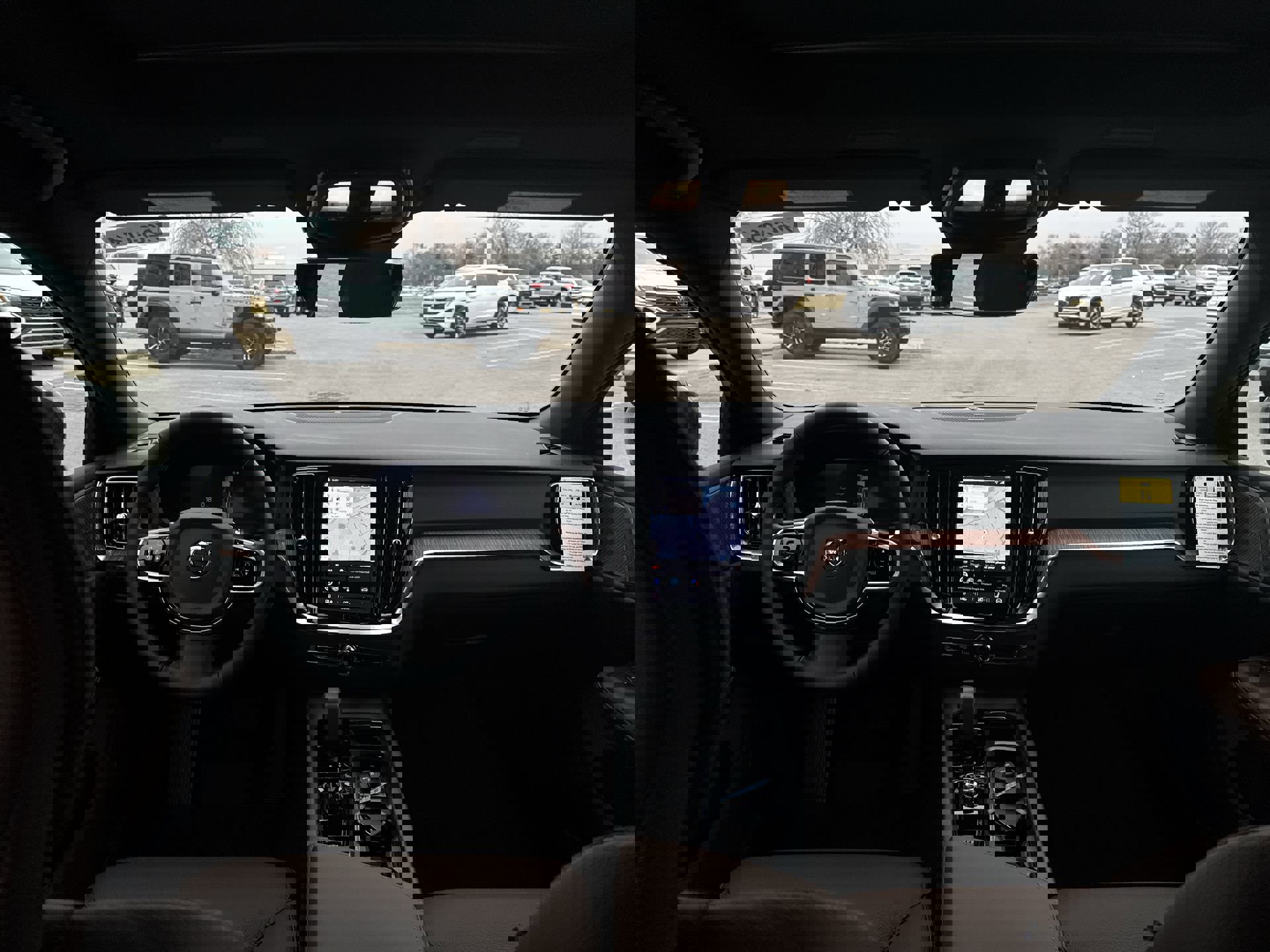 New 2026 Volvo V60 B5 Cross Country Plus w/ Climate Package image 21