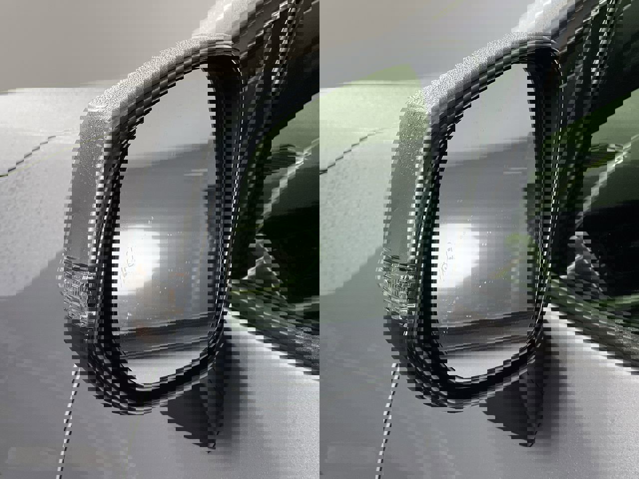 Used 2023 Toyota RAV4 SE image 10