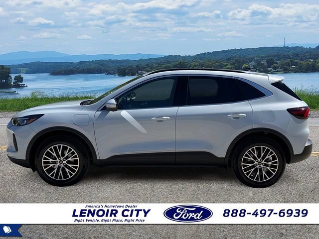 Used 2025 Ford Escape SE w/ PHEV Premium Package FWD image 6