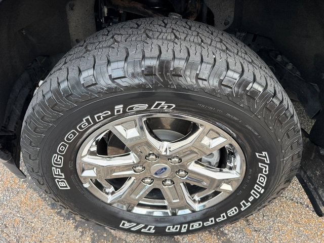 Used 2022 Ford F150 Lariat w/ Equipment Group 502A High AWD/4WD image 13