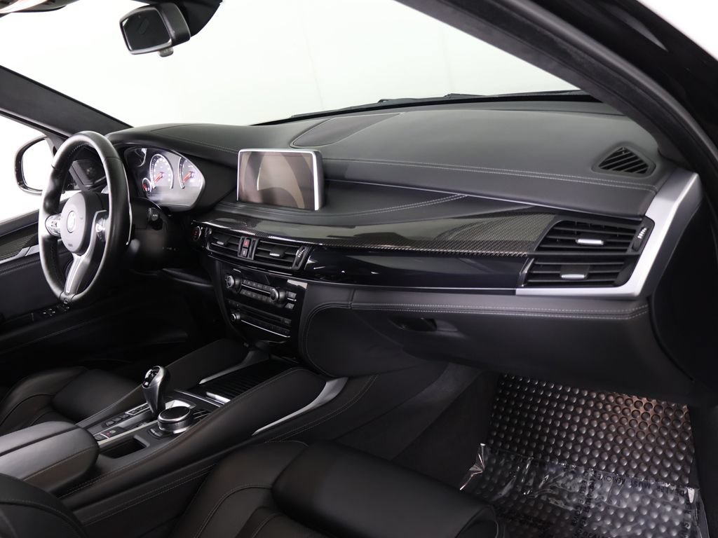 Used 2018 BMW X5 M AWD/4WD image 32