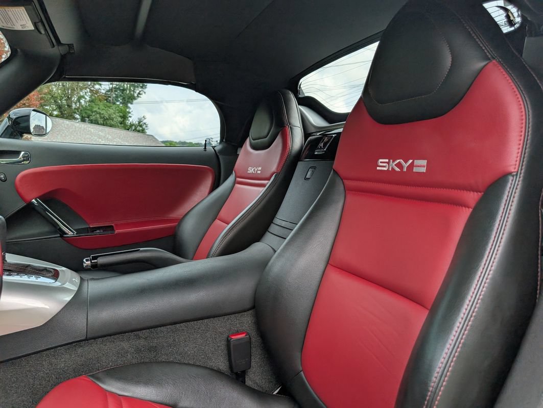 Used 2009 Saturn Sky Red Line RWD image 33