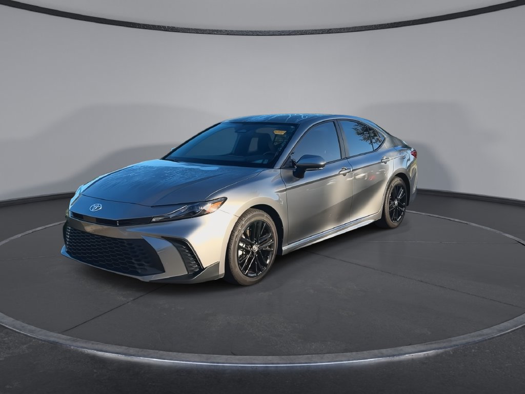 Used 2026 Toyota Camry SE FWD image 4