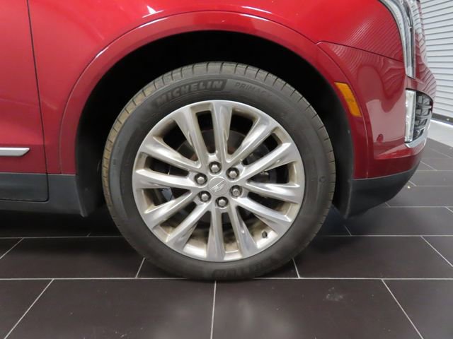 Used 2019 Cadillac XT5 Premium Luxury w/ Driver Assist Package FWD image 17