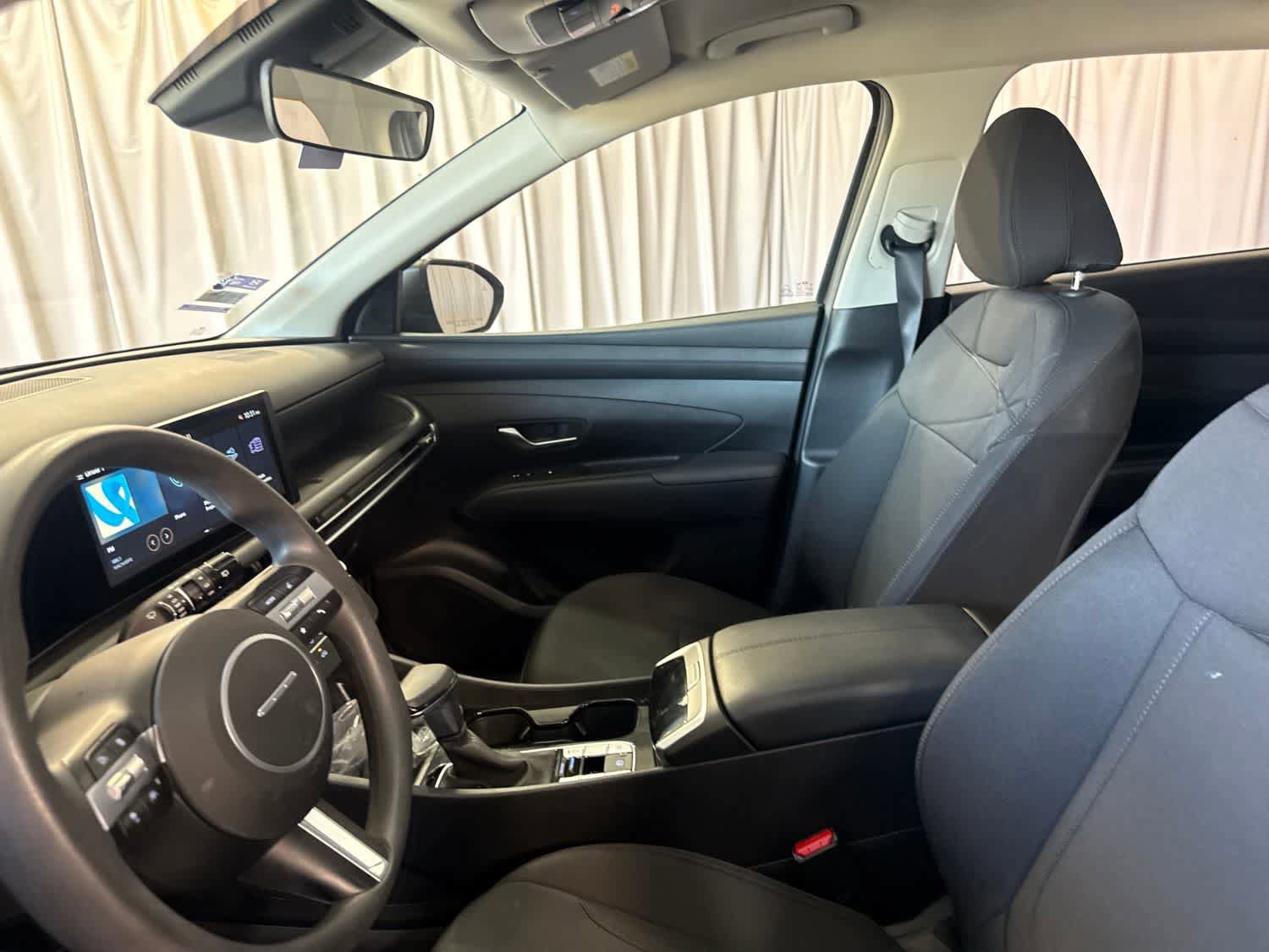Certified 2025 Hyundai Tucson SE AWD/4WD image 21