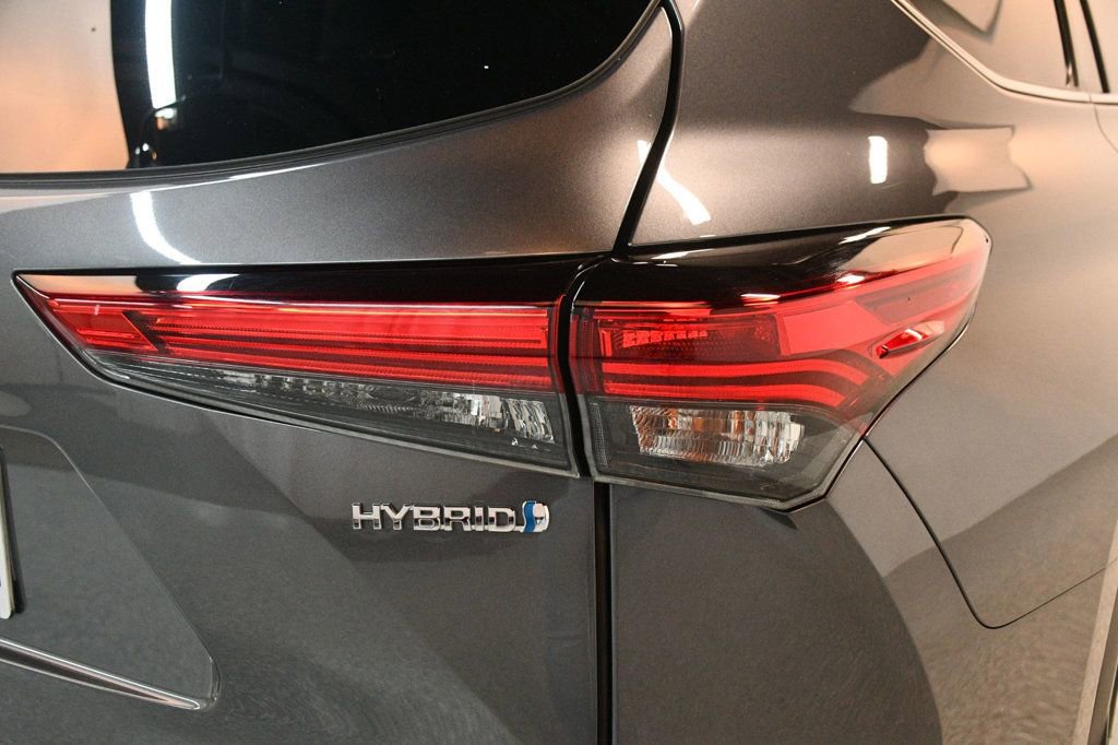 Used 2022 Toyota Highlander Limited AWD/4WD image 16