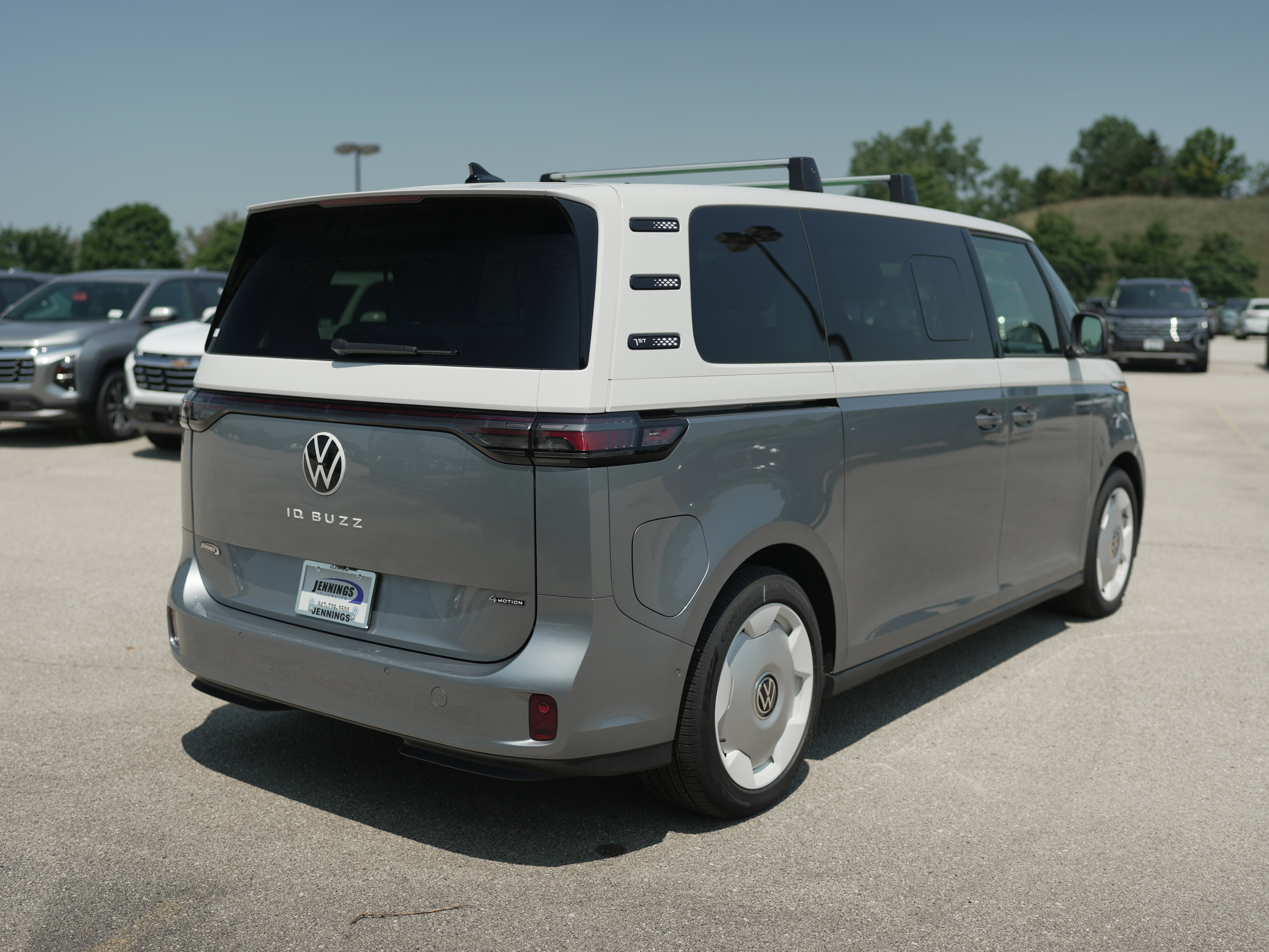 New 2025 Volkswagen ID. Buzz 1st Edition image 8