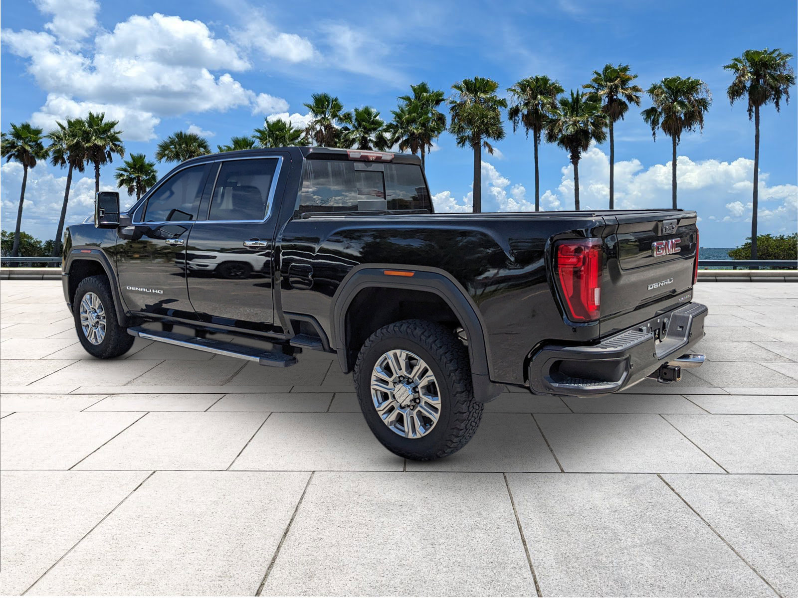 Used 2020 GMC Sierra 2500 Denali w/ Technology Package image 6