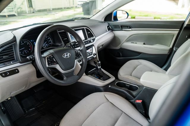 Used 2018 Hyundai Elantra SEL image 2