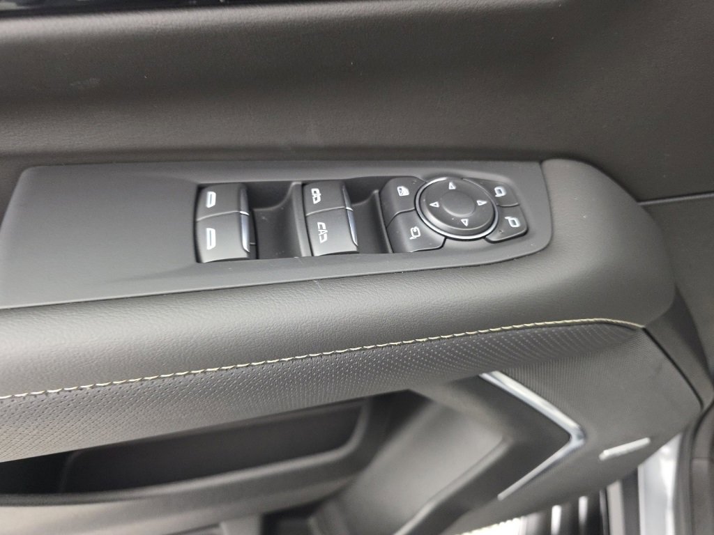 New 2025 Chevrolet Suburban Premier w/ Sun And Tow Package image 14