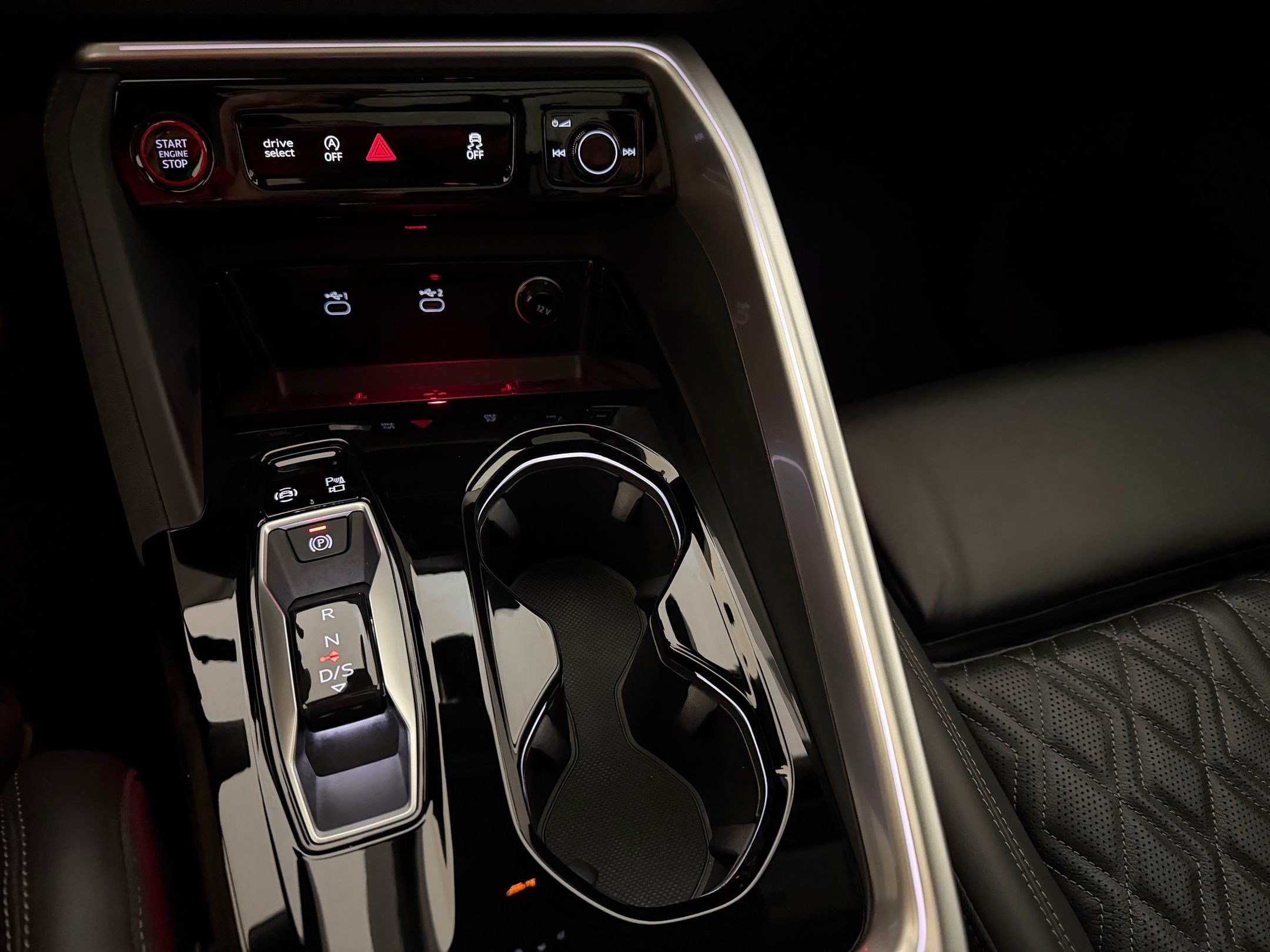 New 2026 Audi SQ5 Premium Plus AWD/4WD image 18