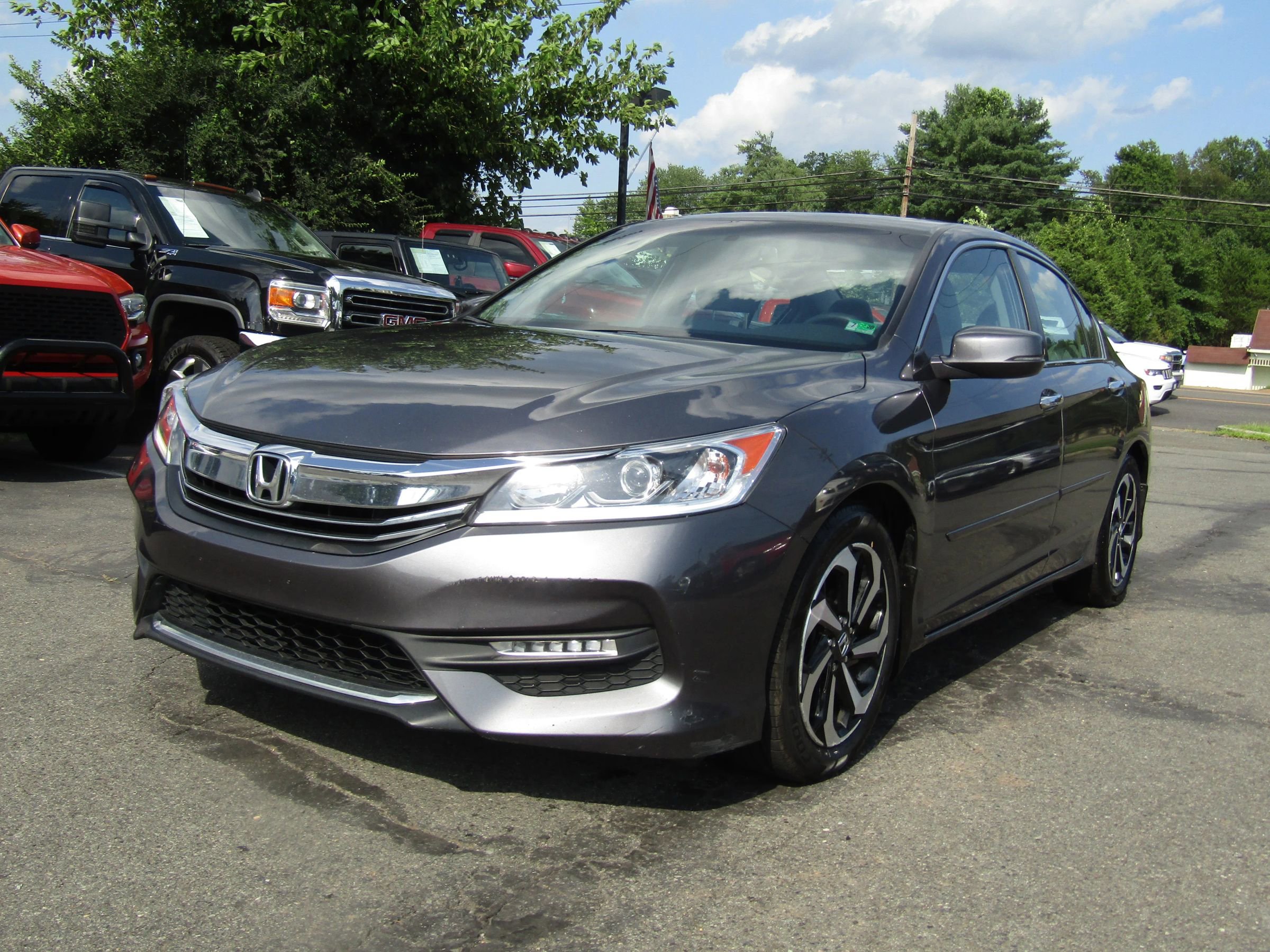 Used 2017 Honda Accord EX-L image 4