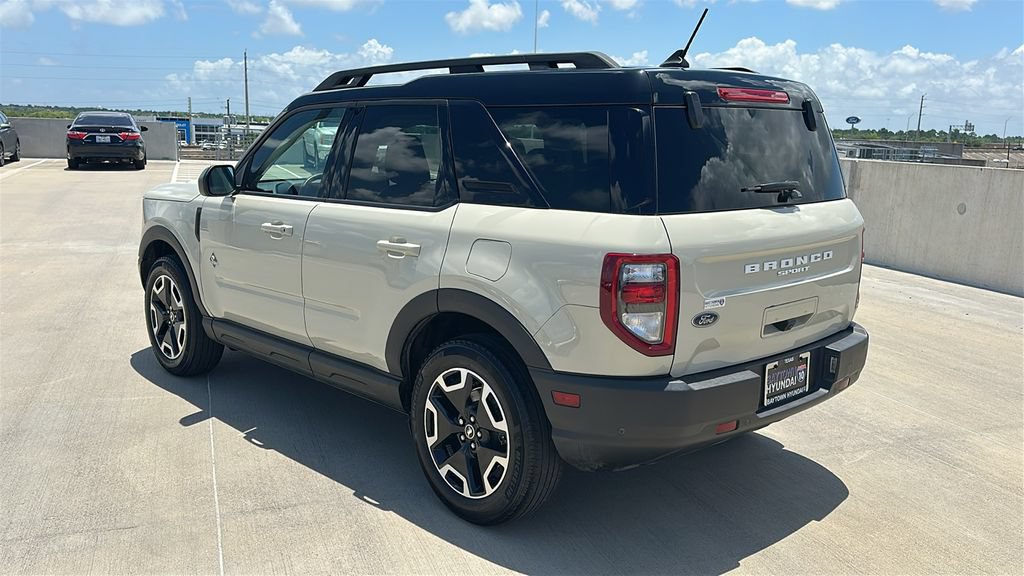 Used 2024 Ford Bronco Sport Outer Banks w/ Tech Package AWD/4WD image 10