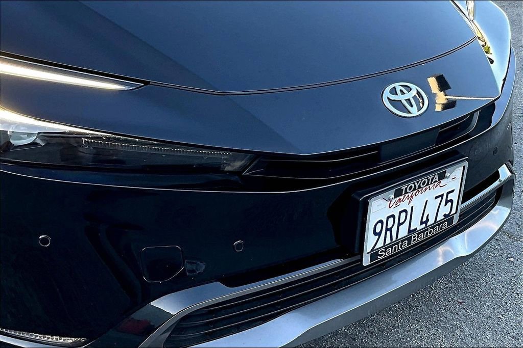Used 2024 Toyota Prius XLE image 33