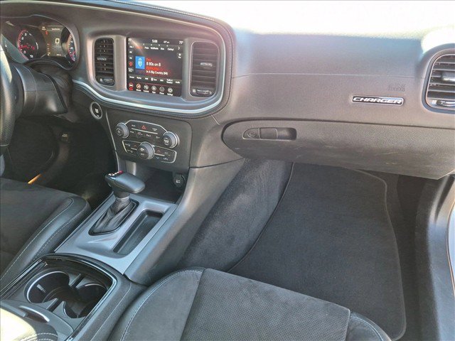 Used 2022 Dodge Charger R/T w/ Plus Group RWD image 21
