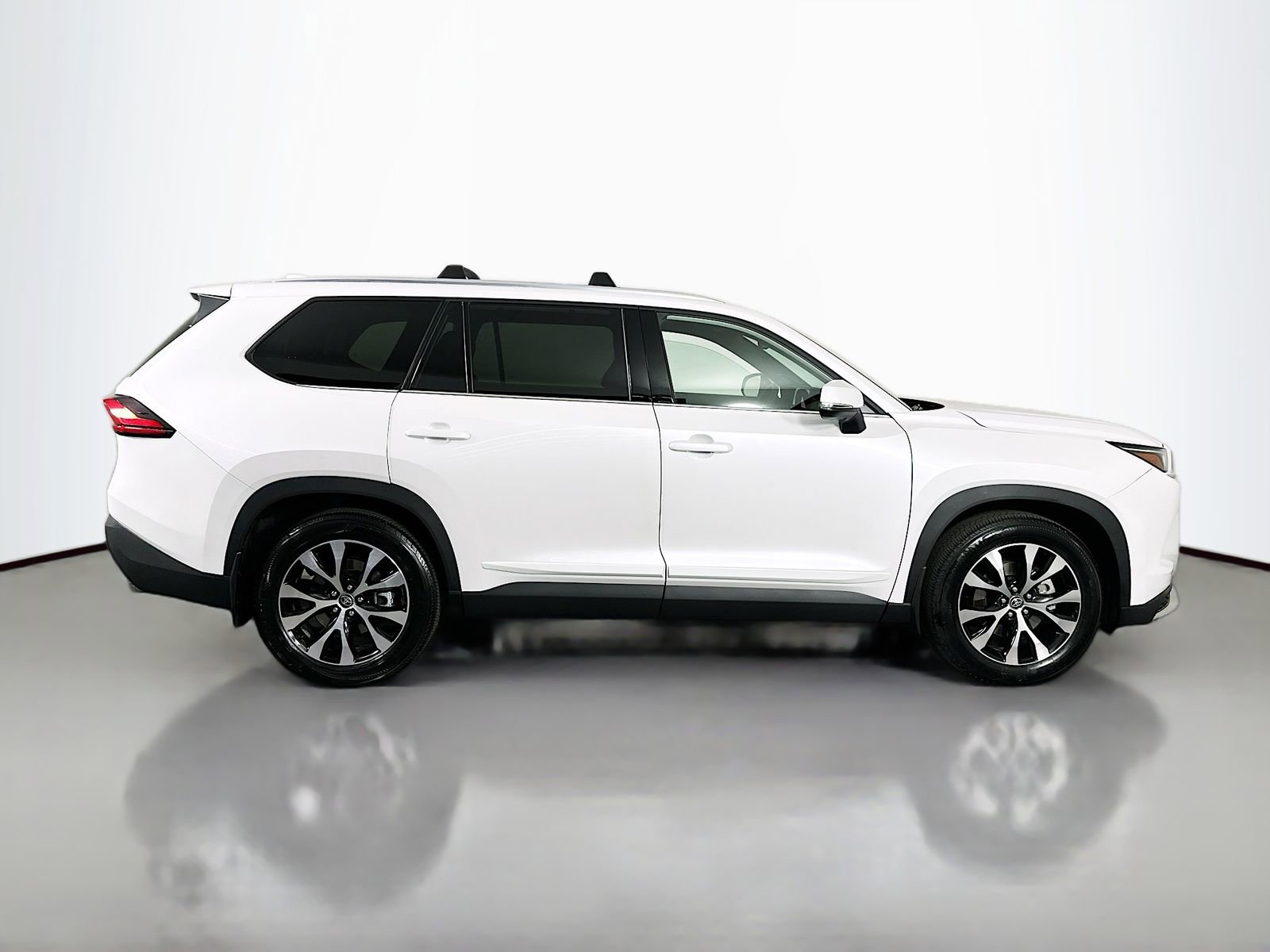 Certified 2024 Toyota Grand Highlander AWD Hybrid image 8