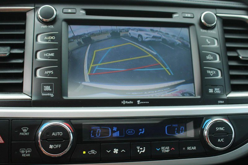Used 2015 Toyota Highlander Limited image 21