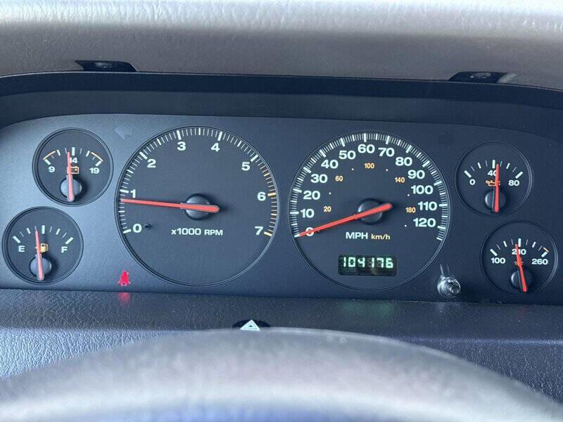 Used 2000 Jeep Grand Cherokee Laredo AWD/4WD image 24