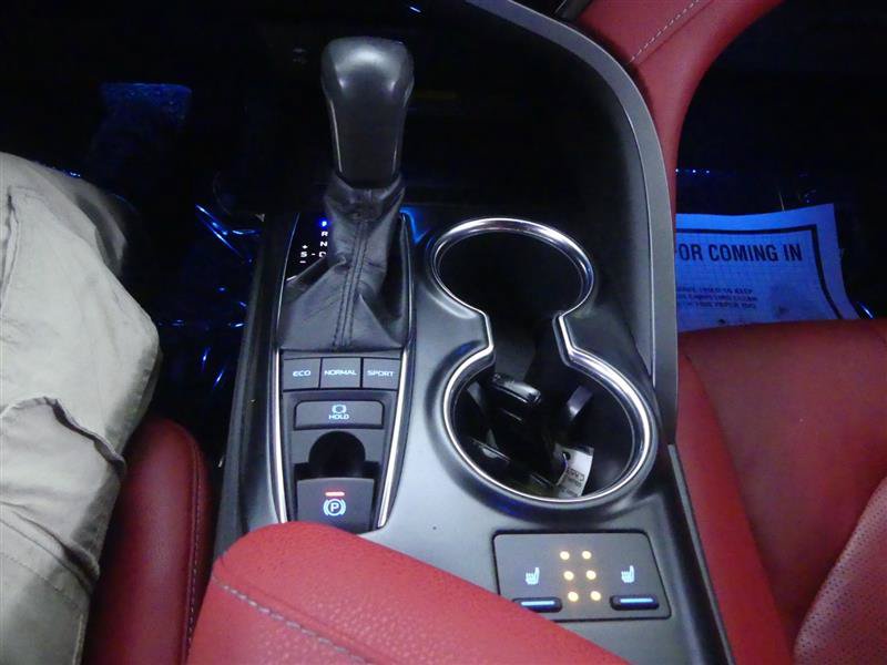 Used 2019 Toyota Camry XSE FWD image 16