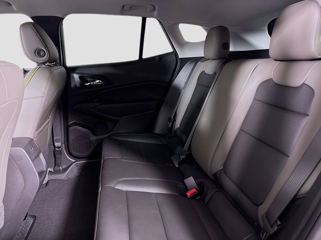 New 2026 Chevrolet Trax ACTIV w/ Sunroof Package image 24
