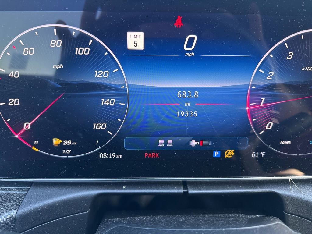 Used 2024 Mercedes-Benz CLE 300 4MATIC Coupe image 10