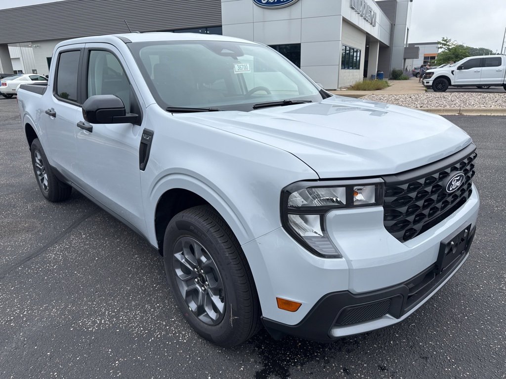 New 2025 Ford Maverick XLT w/ XLT Luxury Package image 19