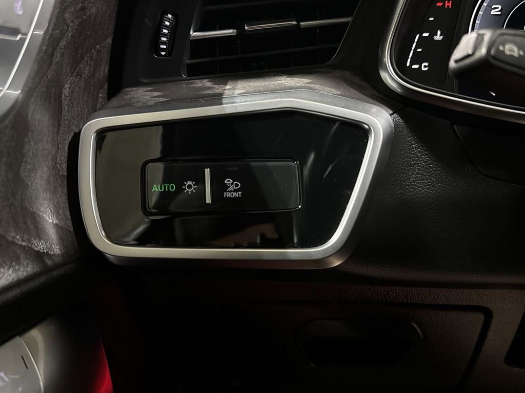 Used 2024 Audi A6 Premium Plus image 19