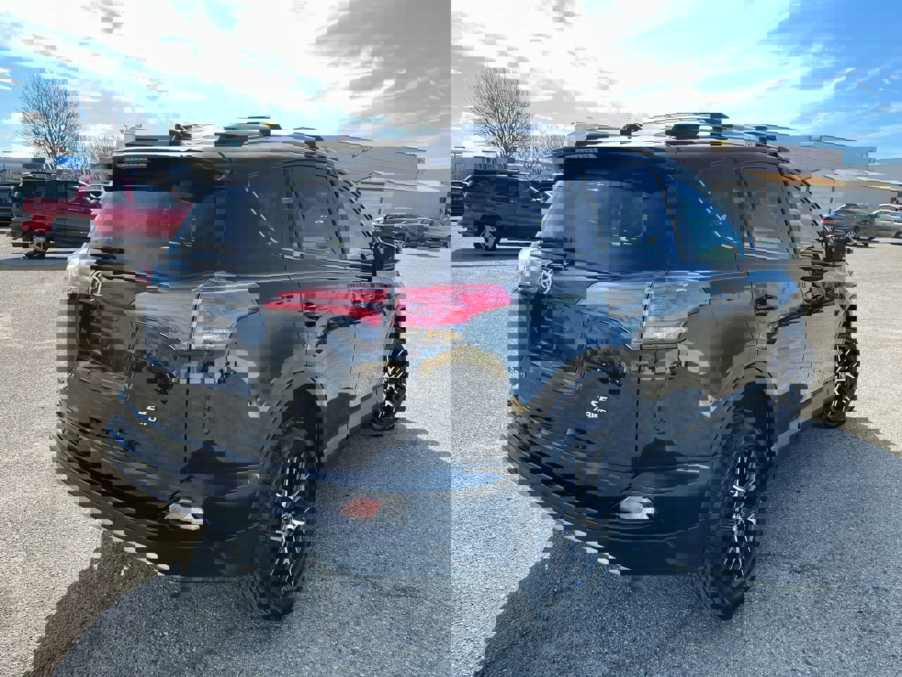 Used 2017 Toyota RAV4 SE image 7