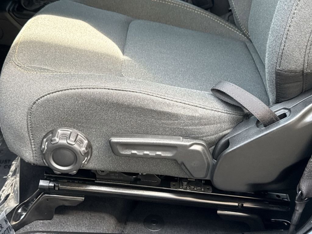 Used 2024 Jeep Wrangler Unlimited image 8