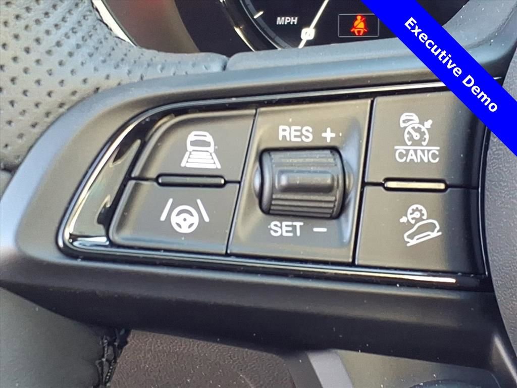 New 2025 Alfa Romeo Stelvio Sprint w/ Veloce Package AWD/4WD image 19
