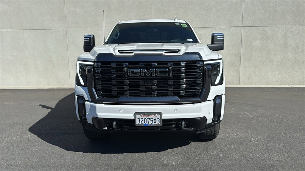 Used 2024 GMC Sierra 2500 Denali Ultimate image 2