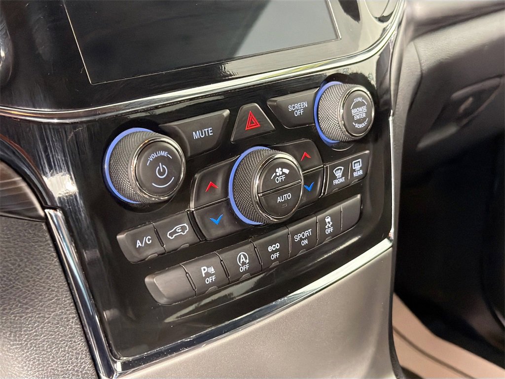 Used 2021 Jeep Grand Cherokee Altitude image 15
