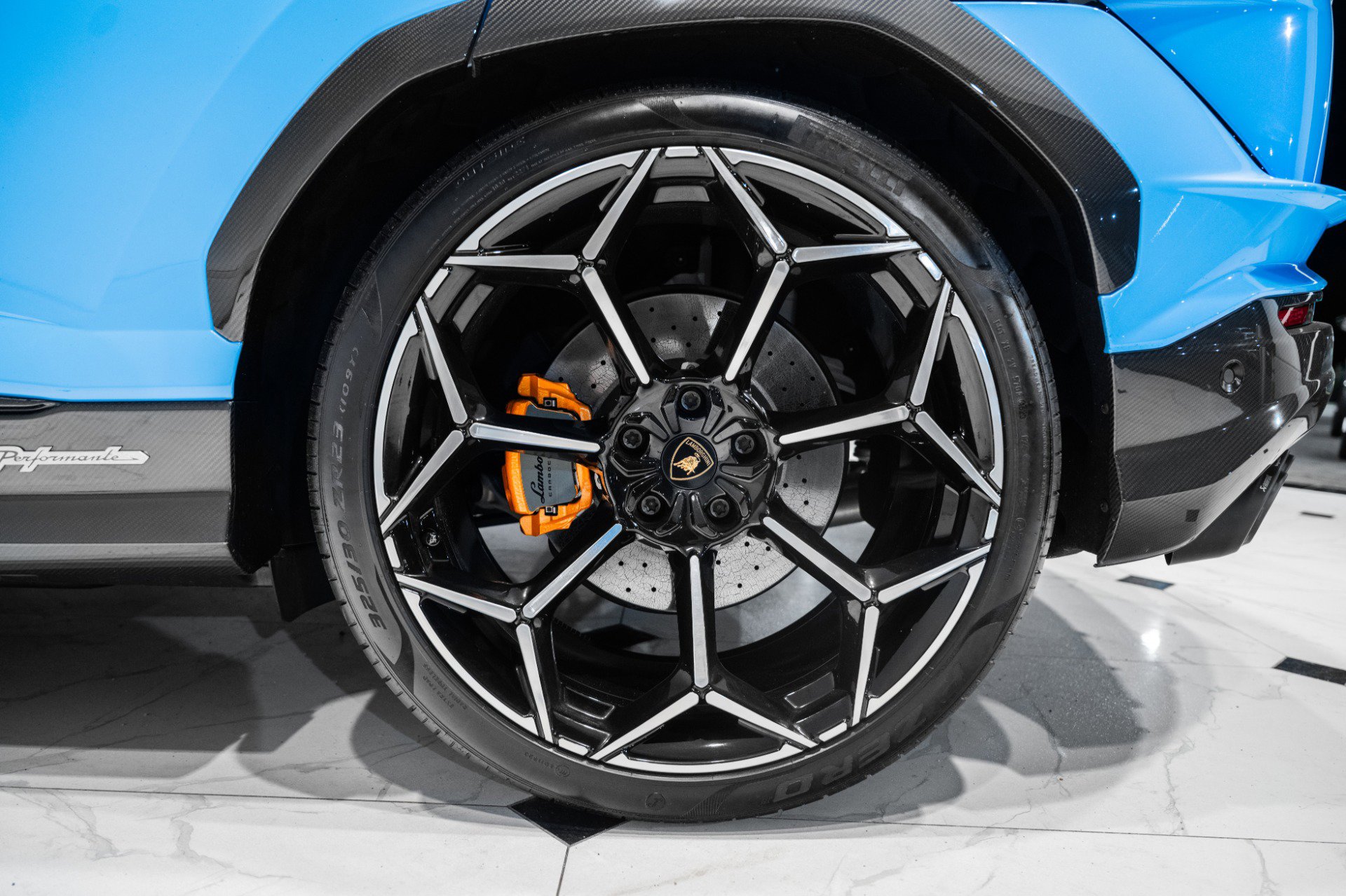 Used 2024 Lamborghini Urus Performante image 16